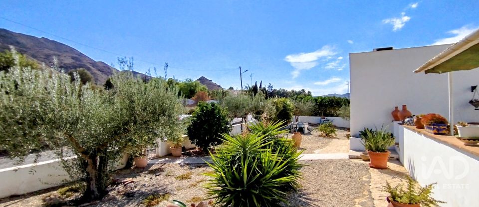 Casa rústica 6 habitaciones de 236 m² en Gafarillos (04277)