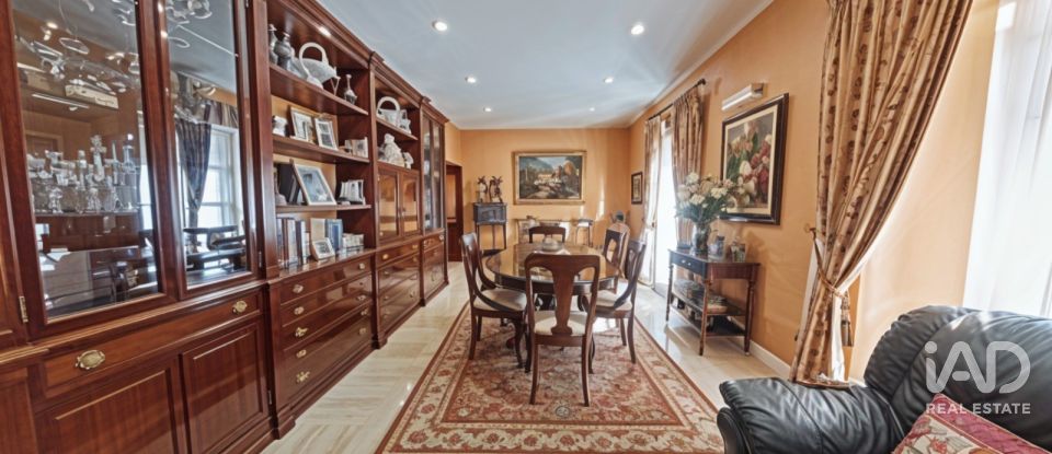 Pis 4 habitacions de 373 m² a San Fernando (11100)