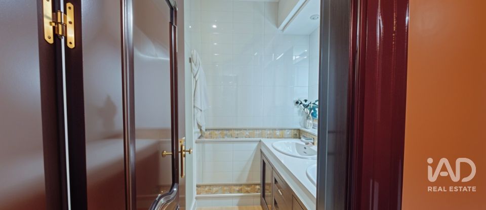 Pis 4 habitacions de 373 m² a San Fernando (11100)