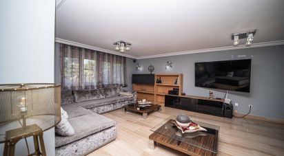 Casa 5 habitacions de 400 m² a Villabalter (24191)