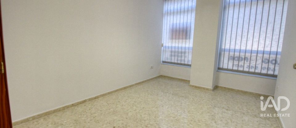 Estudio 3 habitaciones de 75 m² en Oliva (46780)