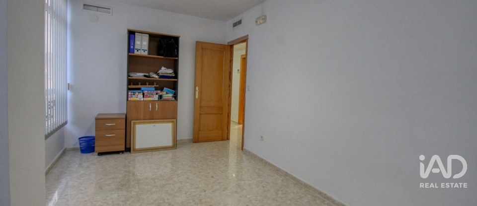 Estudio 3 habitaciones de 75 m² en Oliva (46780)