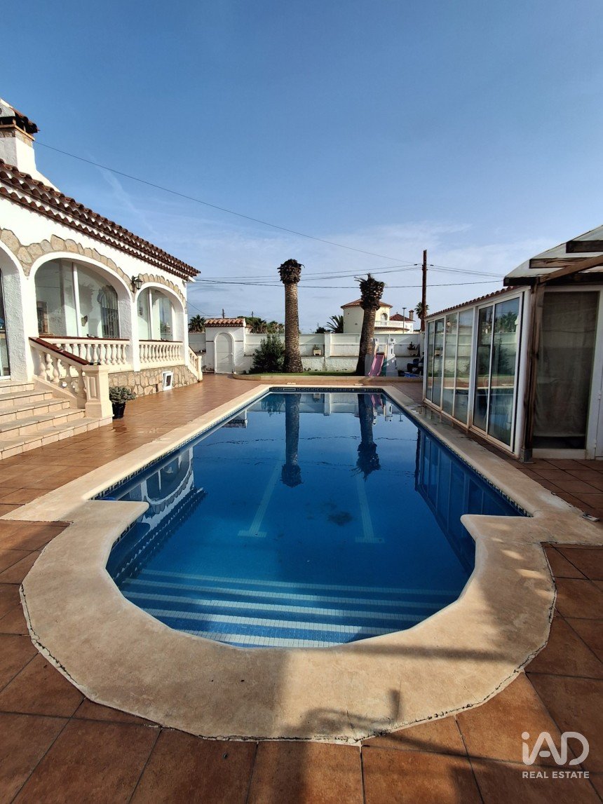 Casa de muntanya 5 habitacions de 225 m² a Mont-Roig del Camp (43892)