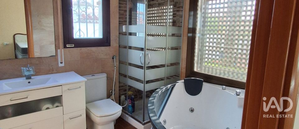 Casa de muntanya 5 habitacions de 225 m² a Mont-Roig del Camp (43892)