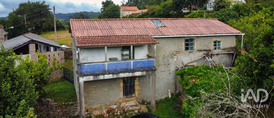 Casa rural 0 habitaciones de 200 m² en Grandal (15616)