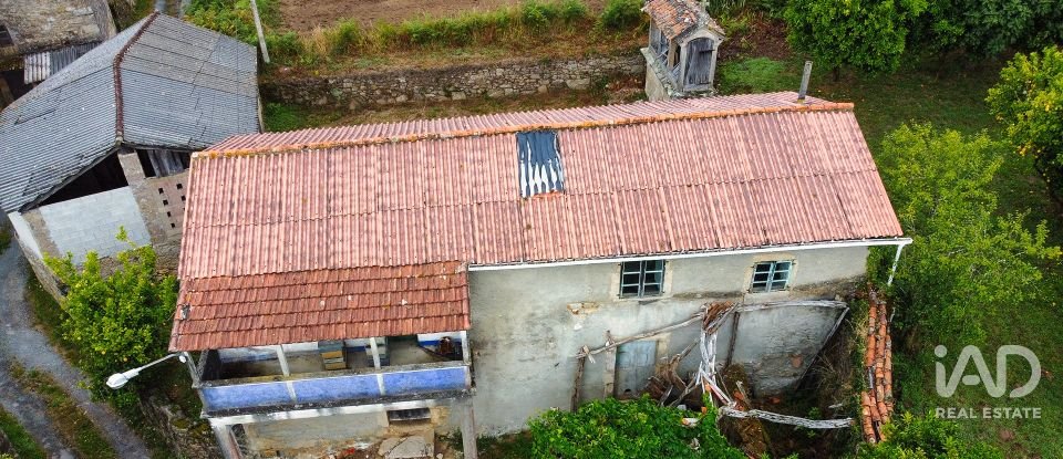 Casa rural 0 habitaciones de 200 m² en Grandal (15616)