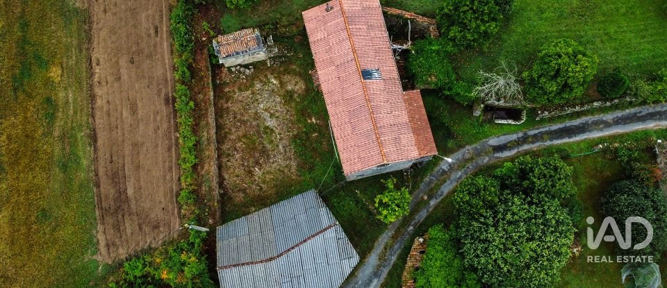 Casa rural 0 habitaciones de 200 m² en Grandal (15616)