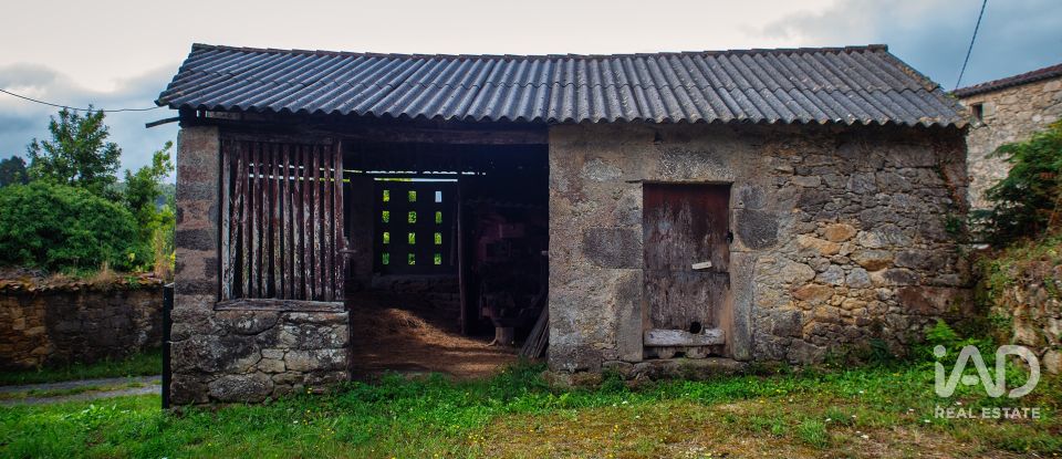 Casa rural 0 habitaciones de 200 m² en Grandal (15616)