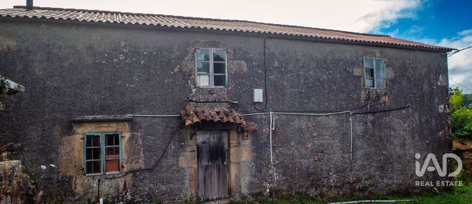 Casa rural 0 habitaciones de 200 m² en Grandal (15616)