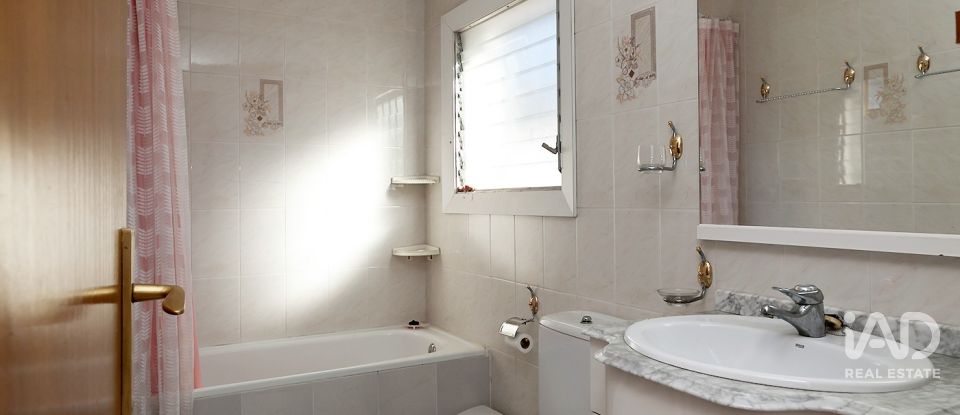 Casa 4 habitaciones de 128 m² en Sant Cebrià de Vallalta (08396)