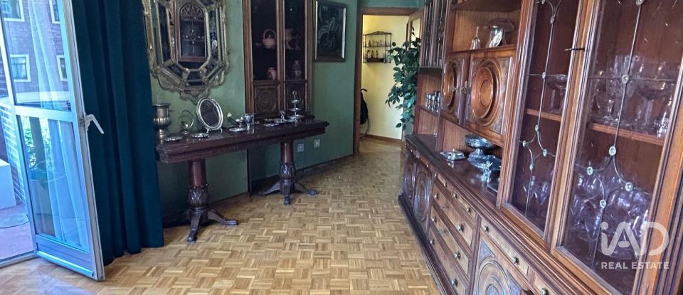 Pis 3 habitacions de 100 m² a León (24004)