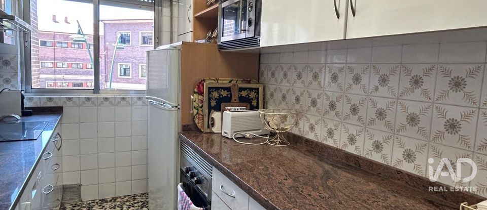 Pis 3 habitacions de 100 m² a León (24004)