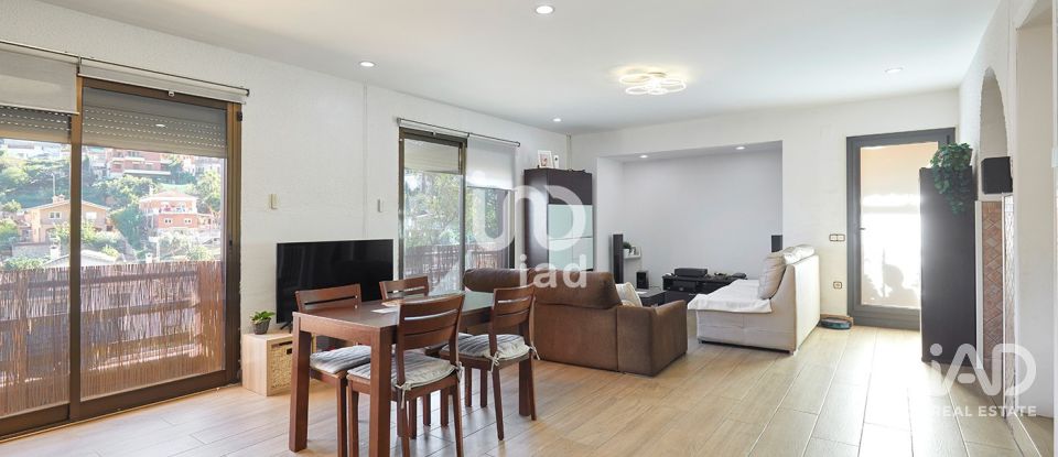 Casa 4 habitacions de 252 m² a Santa Coloma de Cervelló (08690)