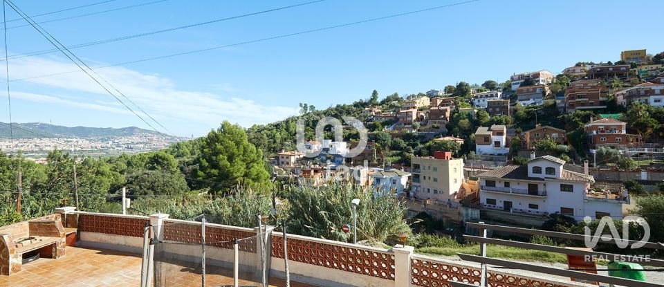 Casa 4 habitacions de 252 m² a Santa Coloma de Cervelló (08690)