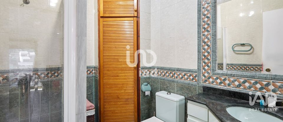 Casa 4 habitacions de 252 m² a Santa Coloma de Cervelló (08690)