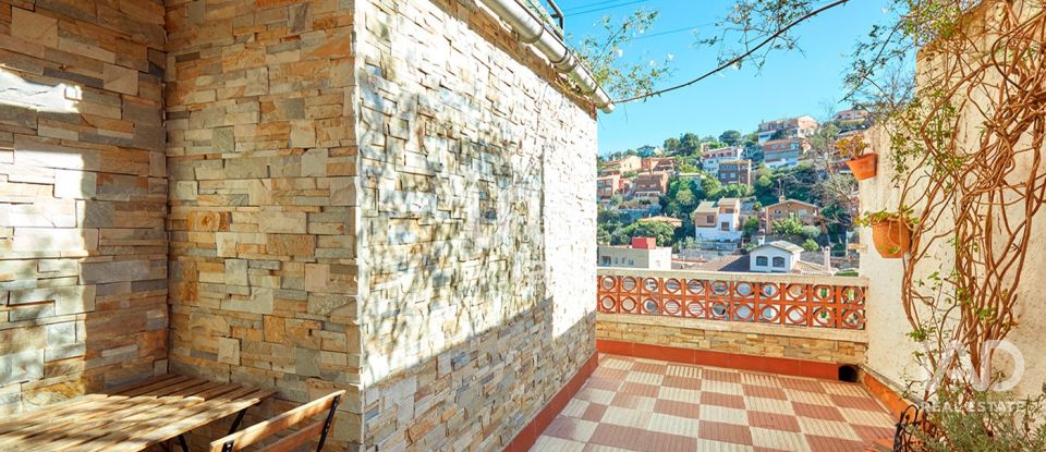 Casa 4 habitacions de 252 m² a Santa Coloma de Cervelló (08690)