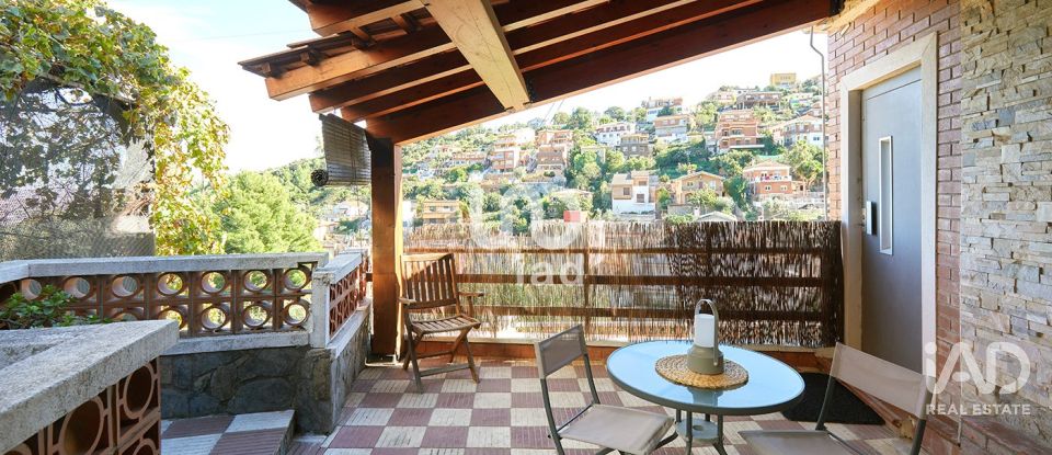 Casa 4 habitacions de 252 m² a Santa Coloma de Cervelló (08690)