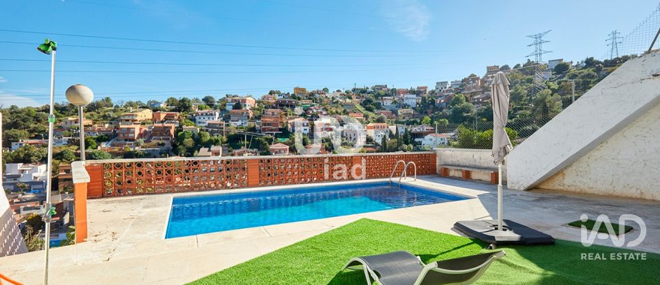 Casa 4 habitacions de 252 m² a Santa Coloma de Cervelló (08690)