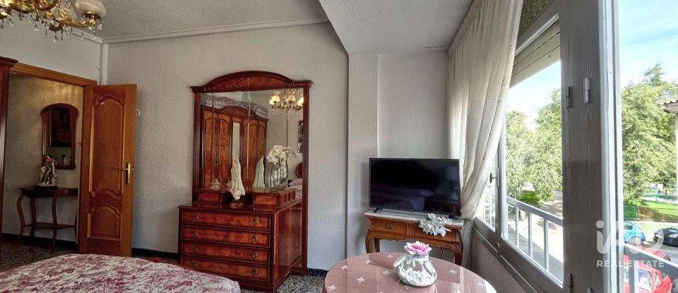 Pis 3 habitacions de 104 m² a Novelda (03660)