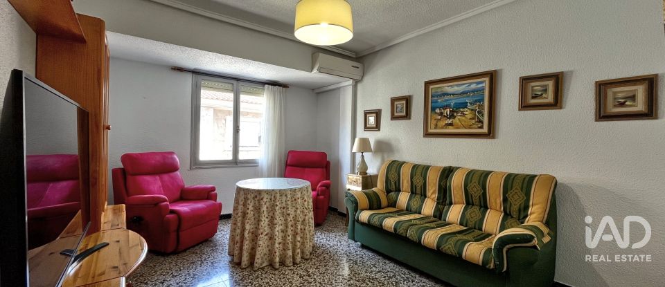 Pis 3 habitacions de 104 m² a Novelda (03660)