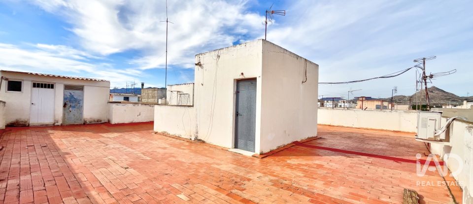 Pis 3 habitacions de 104 m² a Novelda (03660)