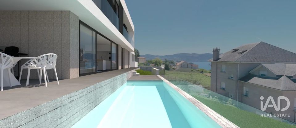 Chalet 4 habitaciones de 208 m² en A Carabuxeira (36969)