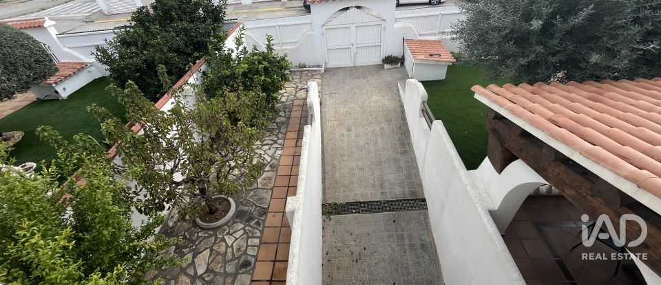 Chalet 4 habitaciones de 224 m² en Cunit (43881)