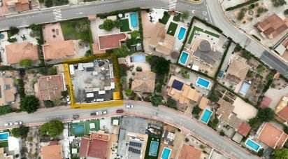 Building plot of 860 m² in Canastel (03690)