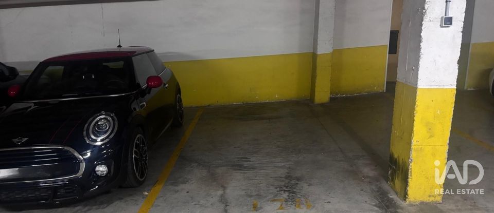 Pis 3 habitacions de 158 m² a Alicante/Alacant (03016)