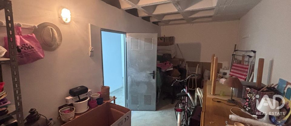 Pis 3 habitacions de 158 m² a Alicante/Alacant (03016)