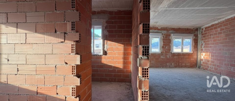 Casa de poble 2 habitacions de 290 m² a Sagra (03795)