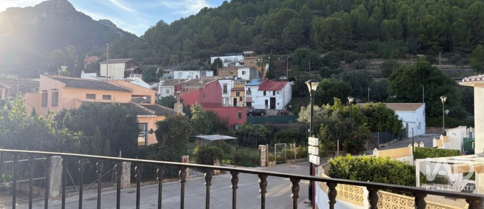 Casa de poble 2 habitacions de 290 m² a Sagra (03795)