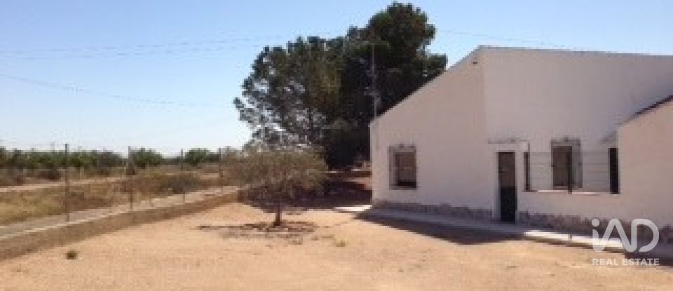 Country home 4 bedrooms of 185 m² in Los Almagros (30333)