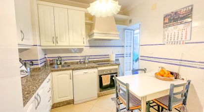 Piso 4 habitaciones de 117 m² en Huelva (21007)