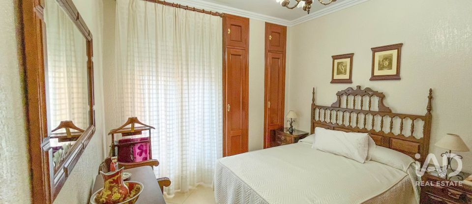 Piso 4 habitaciones de 117 m² en Huelva (21007)