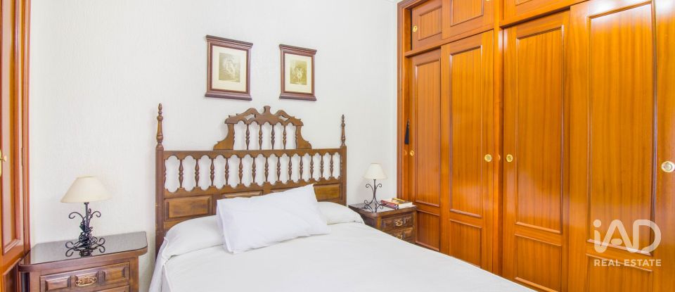 Piso 4 habitaciones de 117 m² en Huelva (21007)