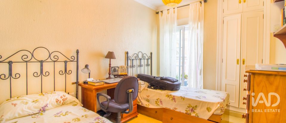 Piso 4 habitaciones de 117 m² en Huelva (21007)