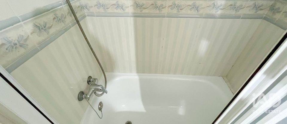 Piso 4 habitaciones de 117 m² en Huelva (21007)