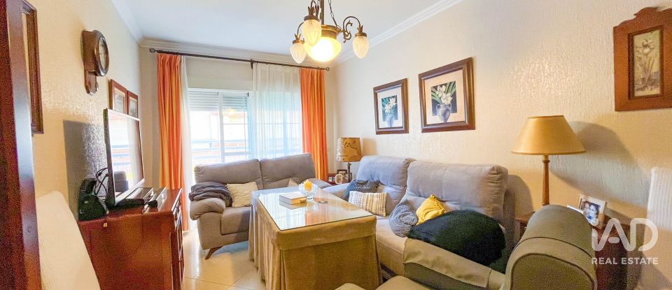 Piso 4 habitaciones de 117 m² en Huelva (21007)