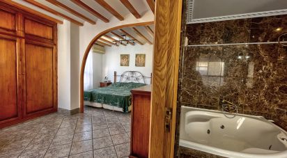 Apartment 2 bedrooms of 130 m² in Novelda (03660)