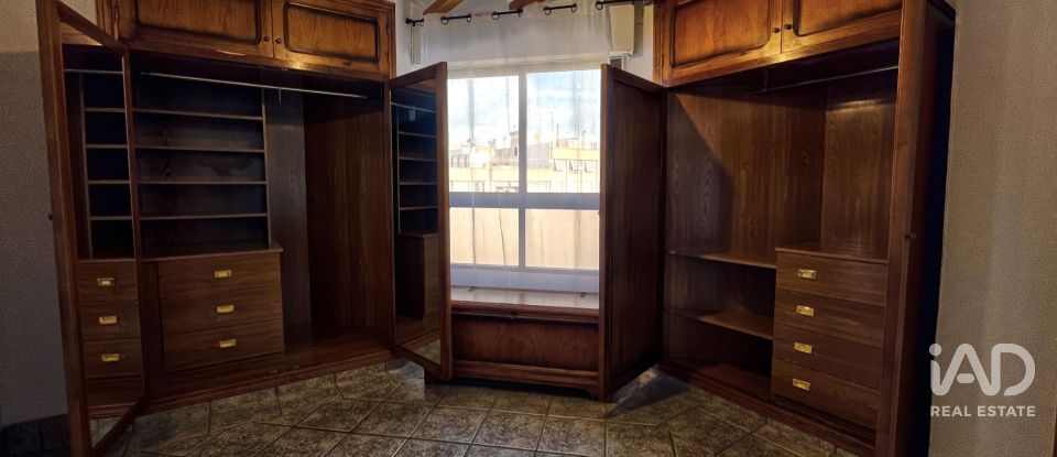 Pis 2 habitacions de 130 m² a Novelda (03660)