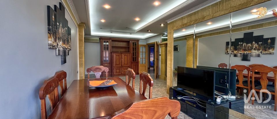 Pis 2 habitacions de 130 m² a Novelda (03660)