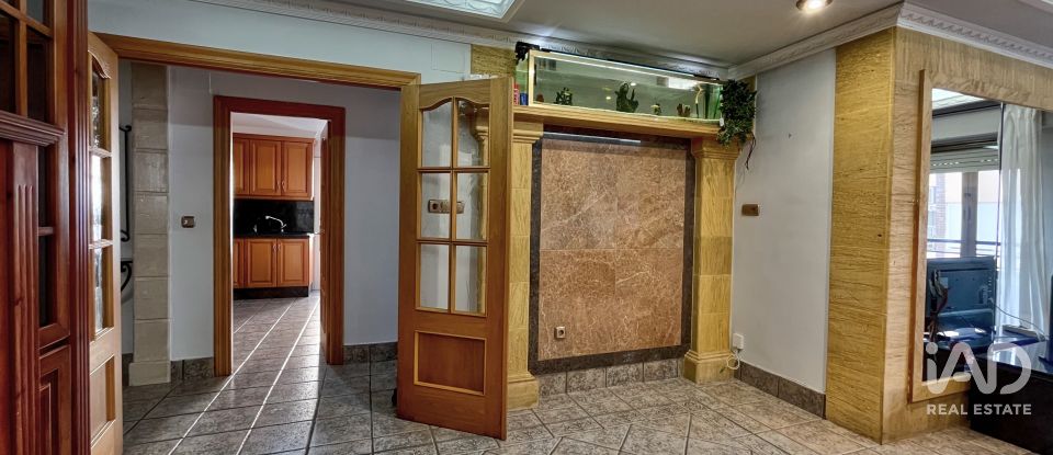 Pis 2 habitacions de 130 m² a Novelda (03660)