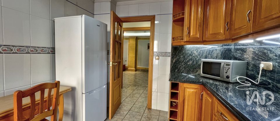 Pis 2 habitacions de 130 m² a Novelda (03660)