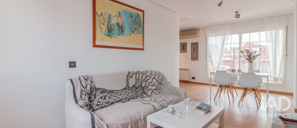 Àtic 3 habitacions de 105 m² a Madrid (28039)