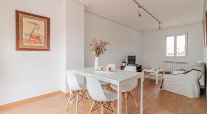 Àtic 3 habitacions de 105 m² a Madrid (28039)