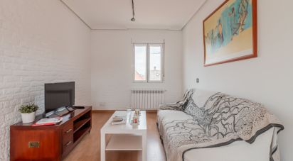 Àtic 3 habitacions de 105 m² a Madrid (28039)