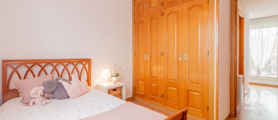 Àtic 3 habitacions de 105 m² a Madrid (28039)