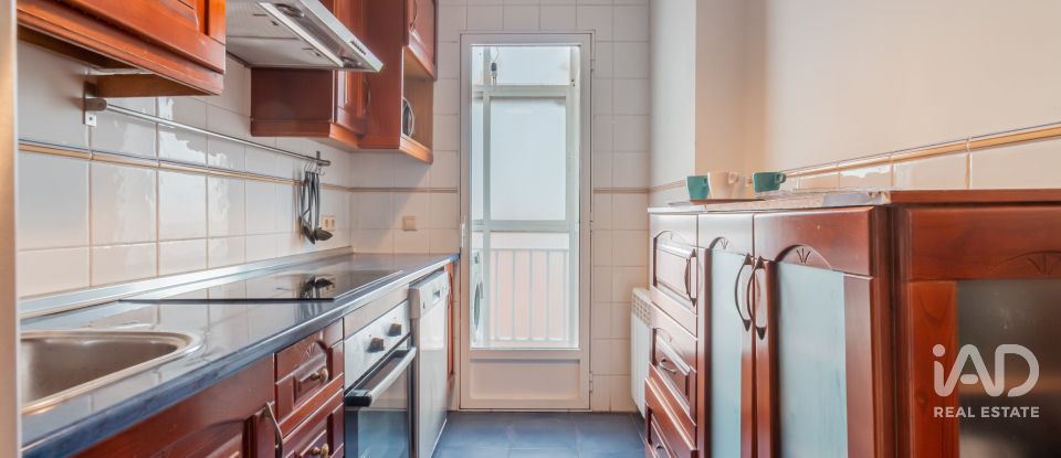 Àtic 3 habitacions de 105 m² a Madrid (28039)