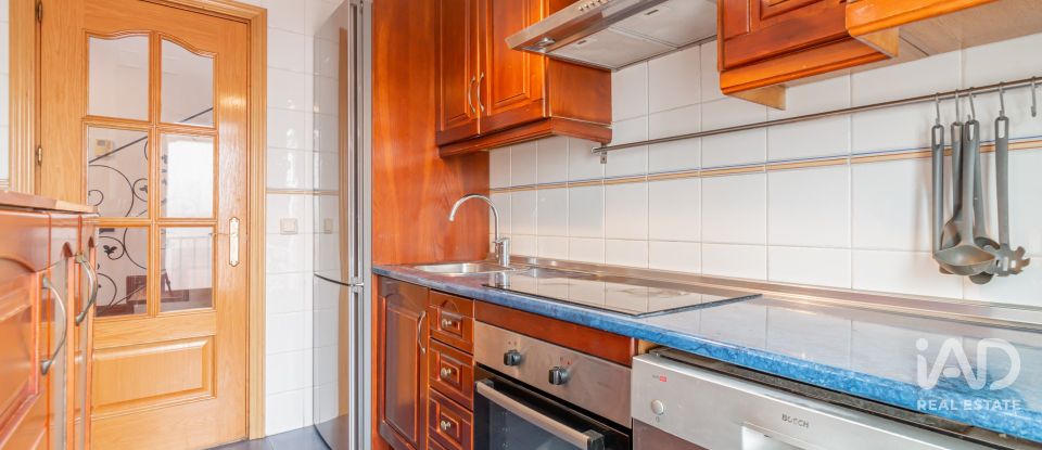 Àtic 3 habitacions de 105 m² a Madrid (28039)